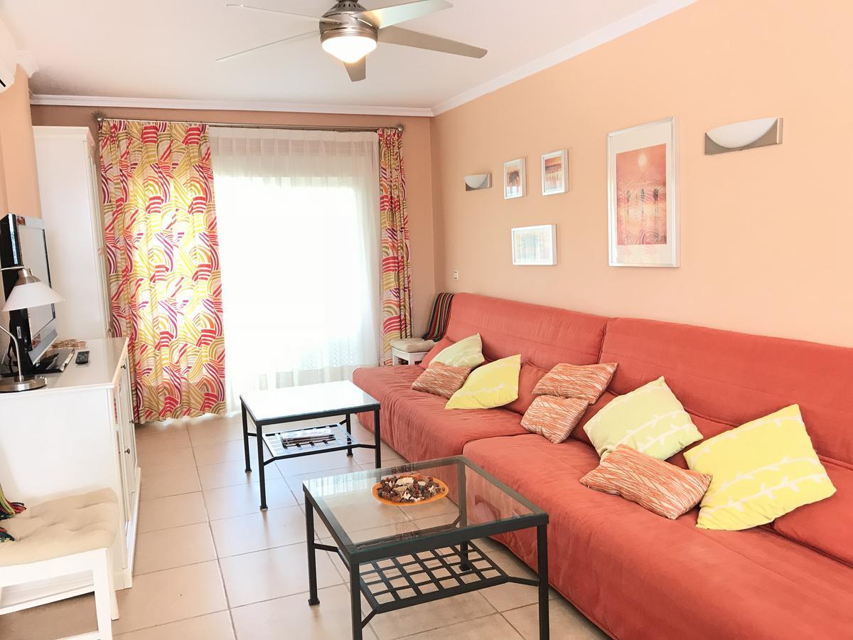 Apartamento Holidays On The Beach Torremolinos Dış mekan fotoğraf