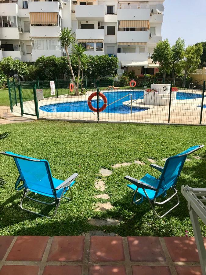 Apartamento Holiday On The Beach Torremolinos Dış mekan fotoğraf